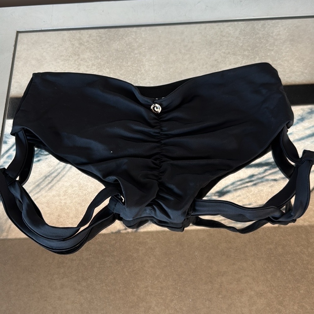 Luna Pole shorts garter belt